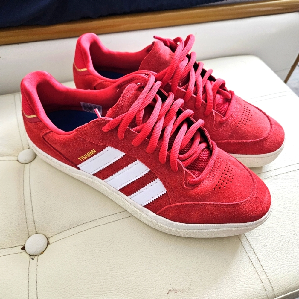 Adidas men sneakers